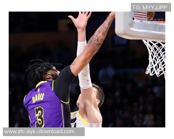 湖人队与爵士队季后赛对决回顾及精彩瞬间分析